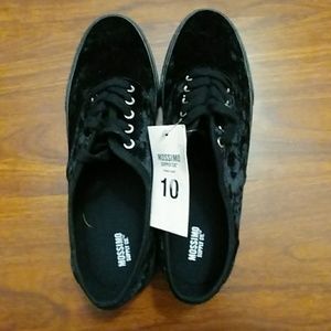 NWT MOSSIMO velvet sneakers!!